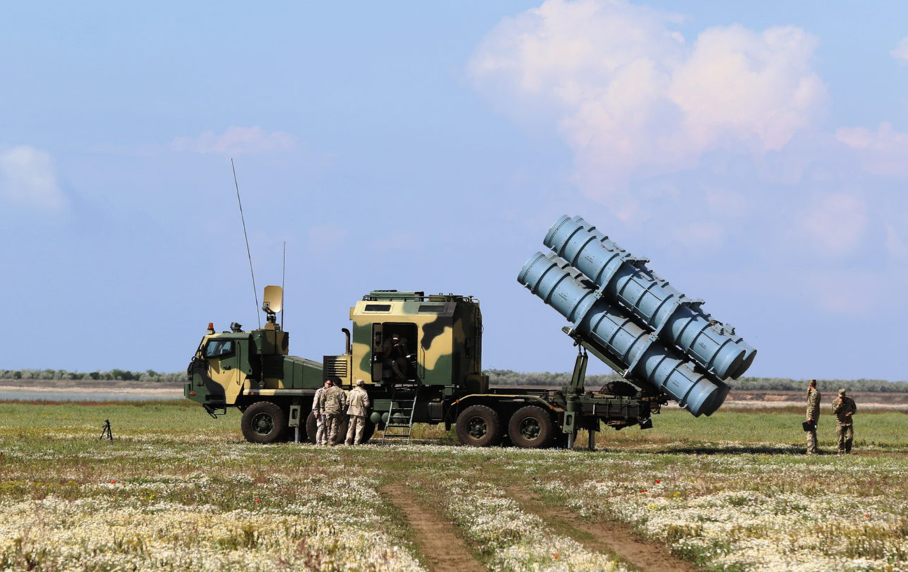 "Нептун" знову у грі. Головне про новітню українську ракету та чи дістане вона до Москви